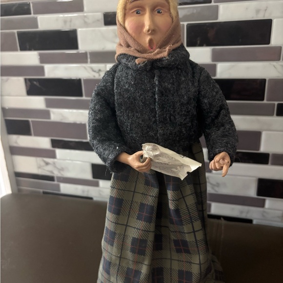 Byers Choice Carolers Five Men Women Boy Colonial Style 9-13 Inches No Marks - Picture 11 of 16